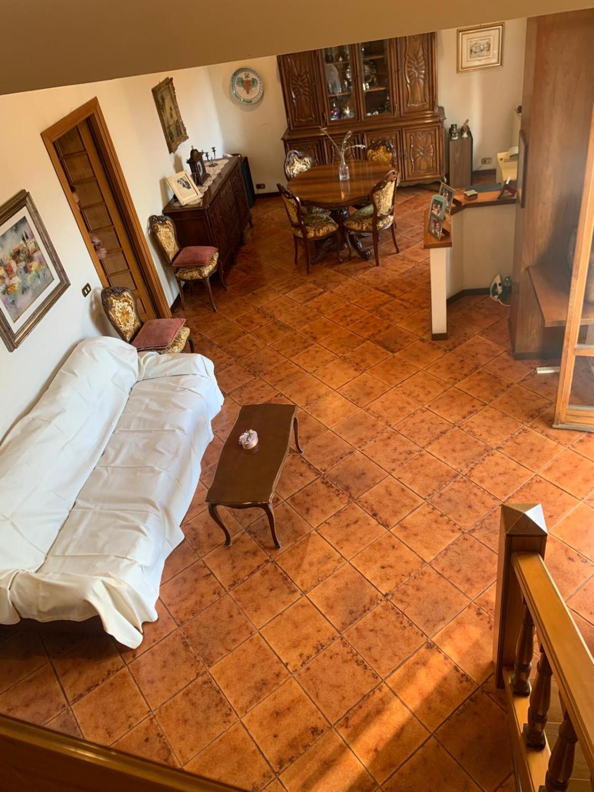 Grande Su Due Livelli Con Terrazza Apartamento *