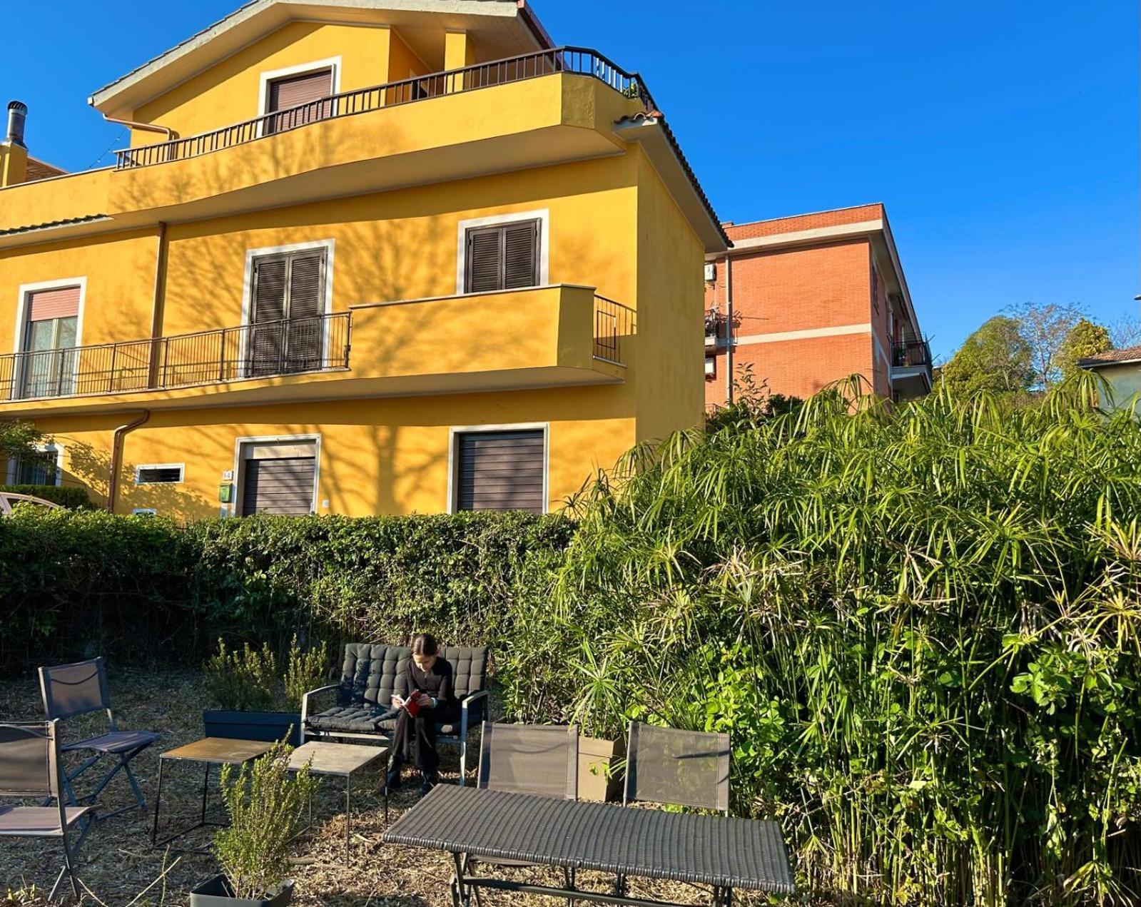 Grande Su Due Livelli Con Terrazza Apartamento Roma
